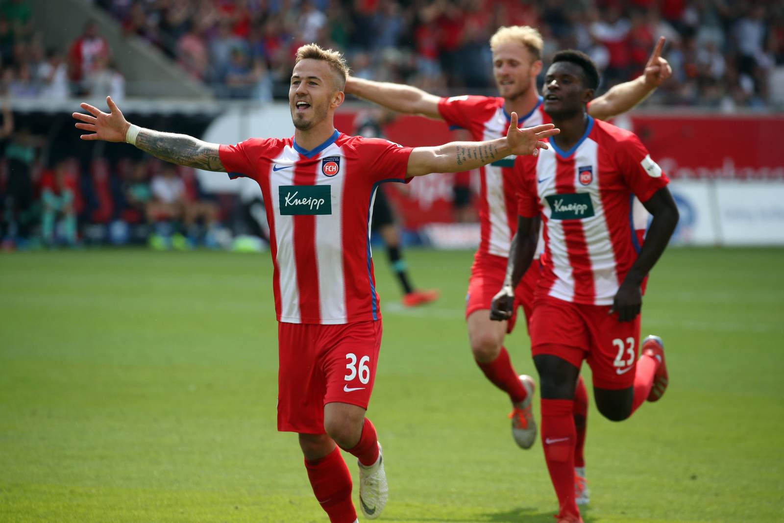 1 FC Heidenheim VfB Stuttgart Deutschland Heidenheim 04 08 2019 Fussball 2 Bundesliga Saiso