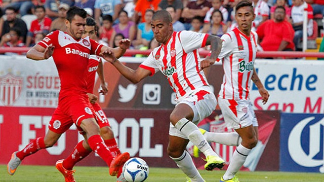 Santos Laguna vs Necaxa (3)