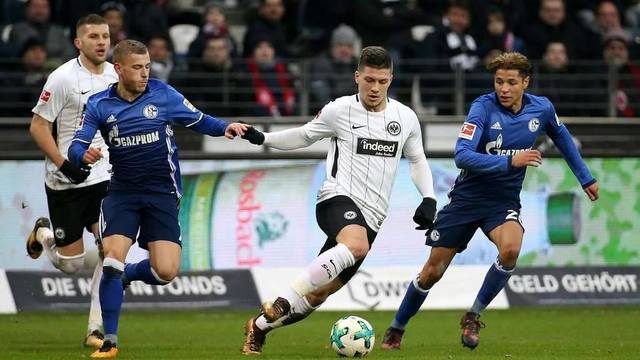 Eintracht Frankfurt vs FC Schalke 04-03