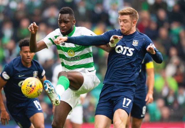 GLASGOW, SCOTLAND - SEPTEMBER 22: Celtic’s Odsonne Edouard (L) is pictured in action with Kilmarnock’s Stuart Findlay during the Ladbrokes Premiership match between Celtic and Kilmarnock at Celtic Park, on September 22, 2019, in Glasgow, Scotland. (Photo by Craig Williamson / SNS Group)
