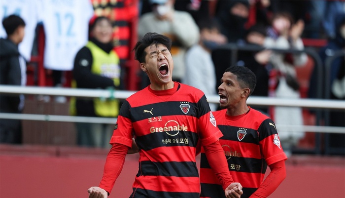 Gwangju FC vs Pohang Steelers 